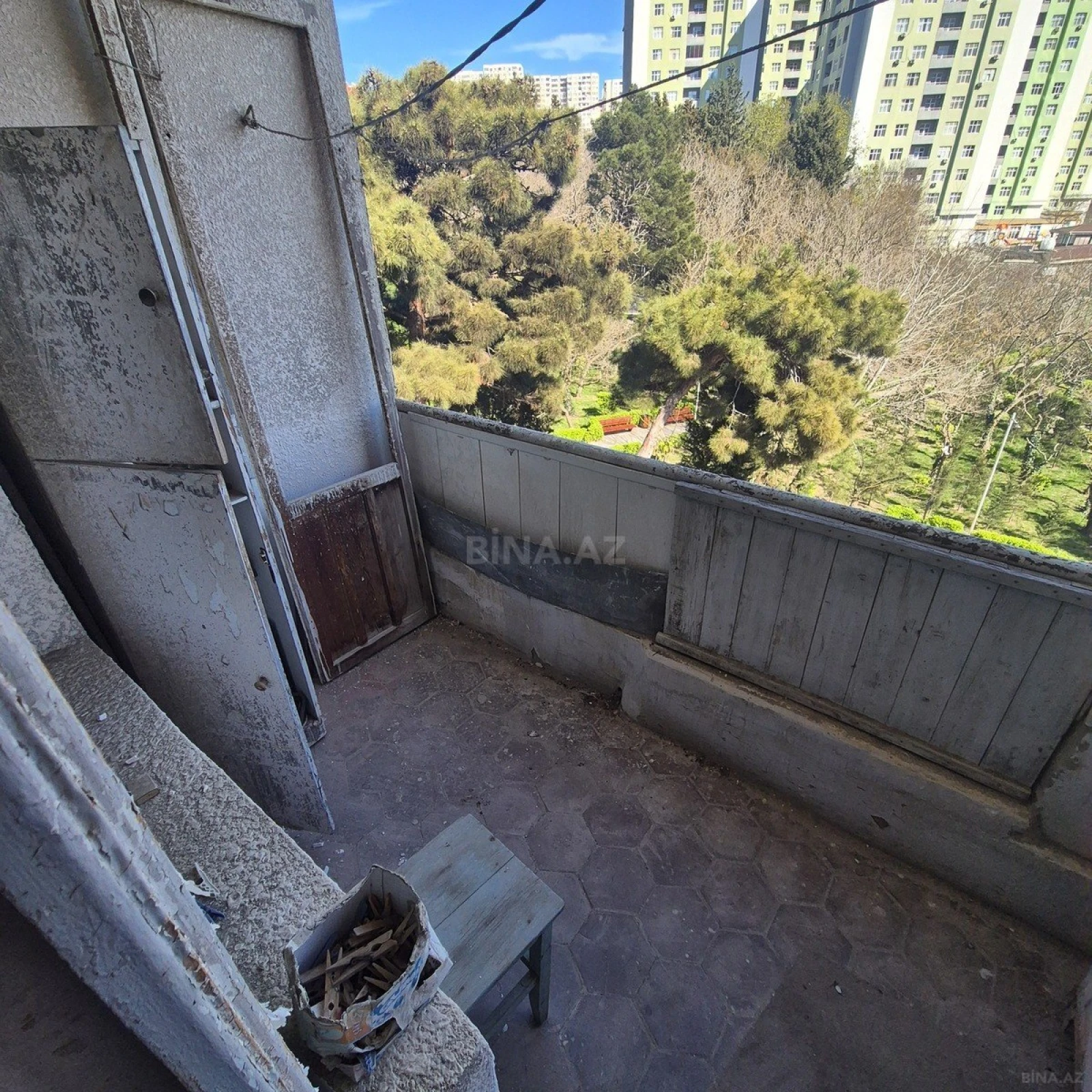 Satılır 2 otaqlı mənzil 65 m²