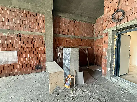 Satılır 2 otaqlı mənzil 72 m²