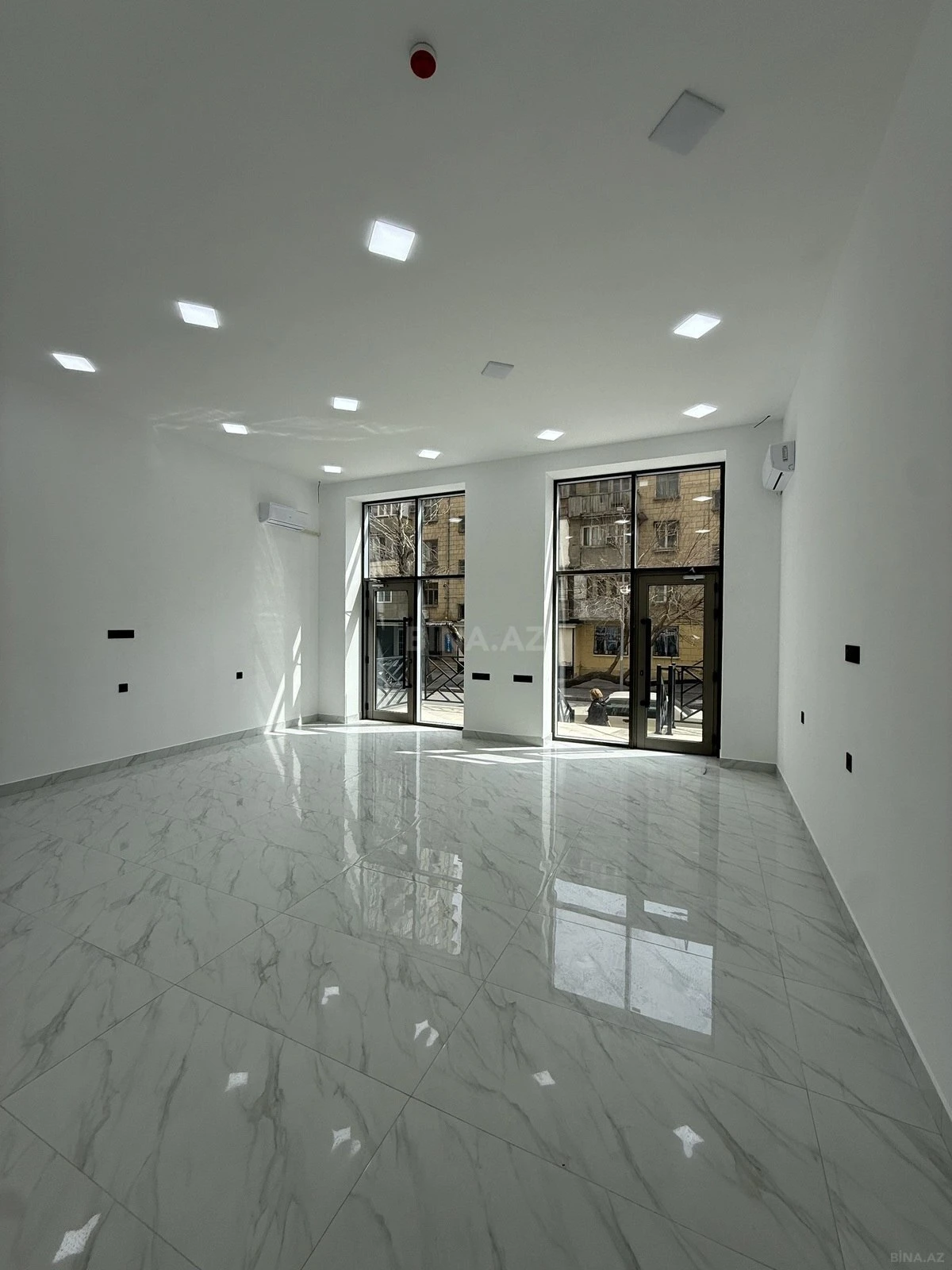 Kirayə verilir obyekt 95 m²