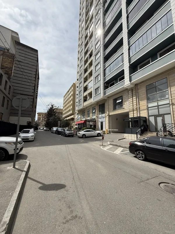 Kirayə verilir obyekt 95 m²