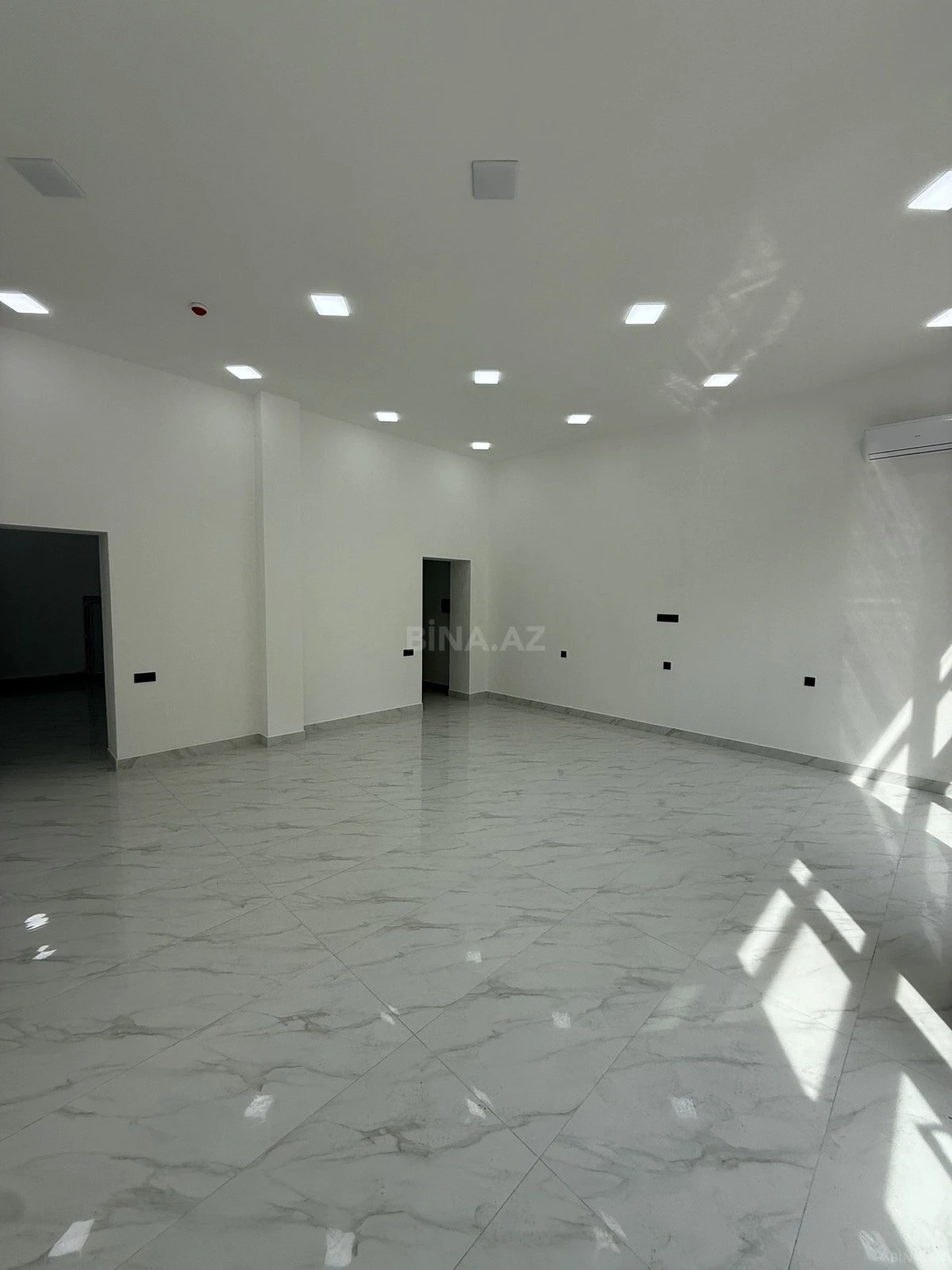 Kirayə verilir obyekt 95 m²