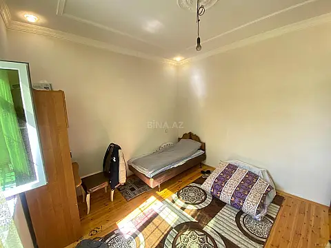 Satılır 6 otaqlı həyət evi 220 m²