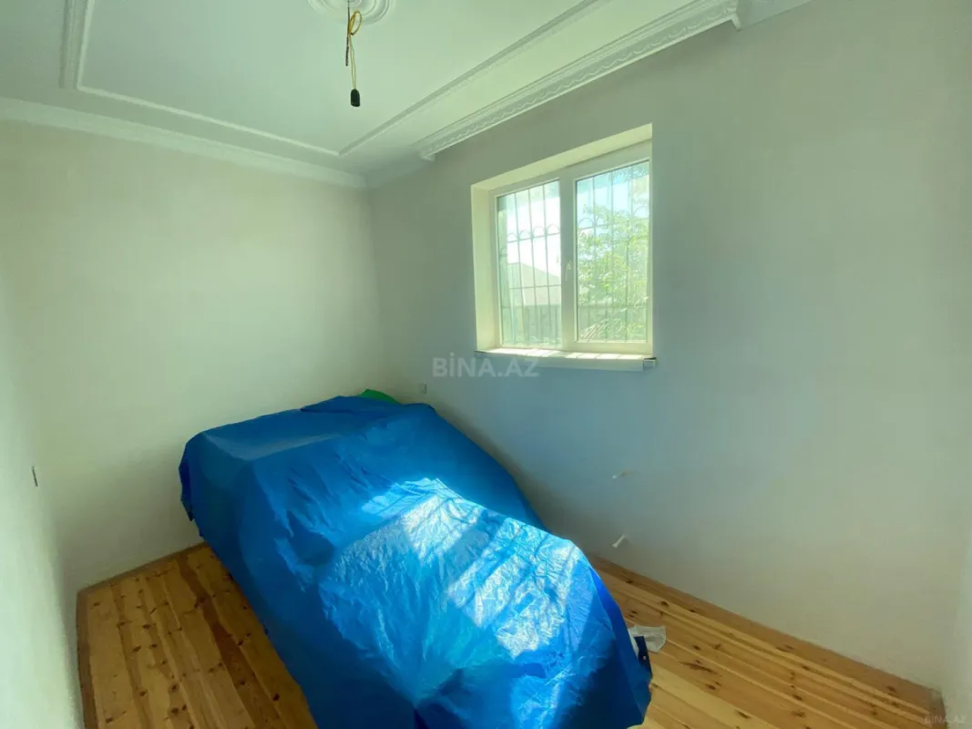 Satılır 6 otaqlı həyət evi 220 m²