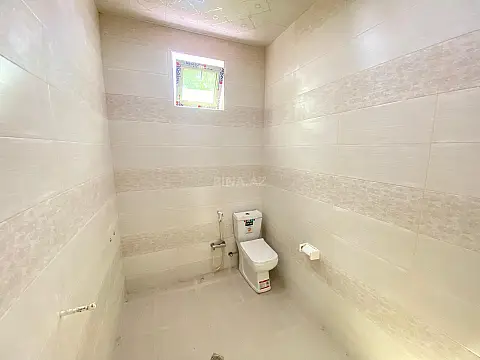 Satılır 6 otaqlı həyət evi 220 m²