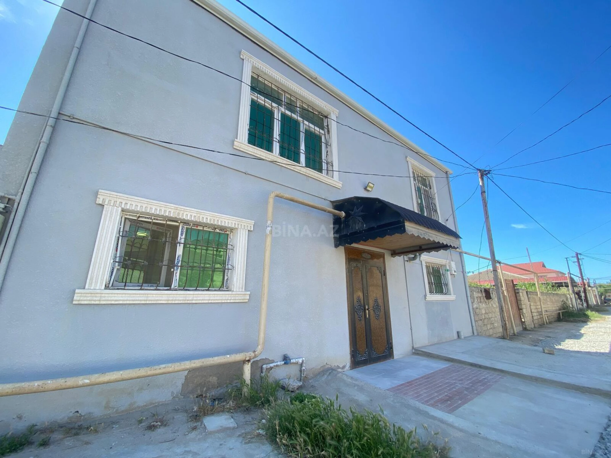 Satılır 6 otaqlı həyət evi 220 m²