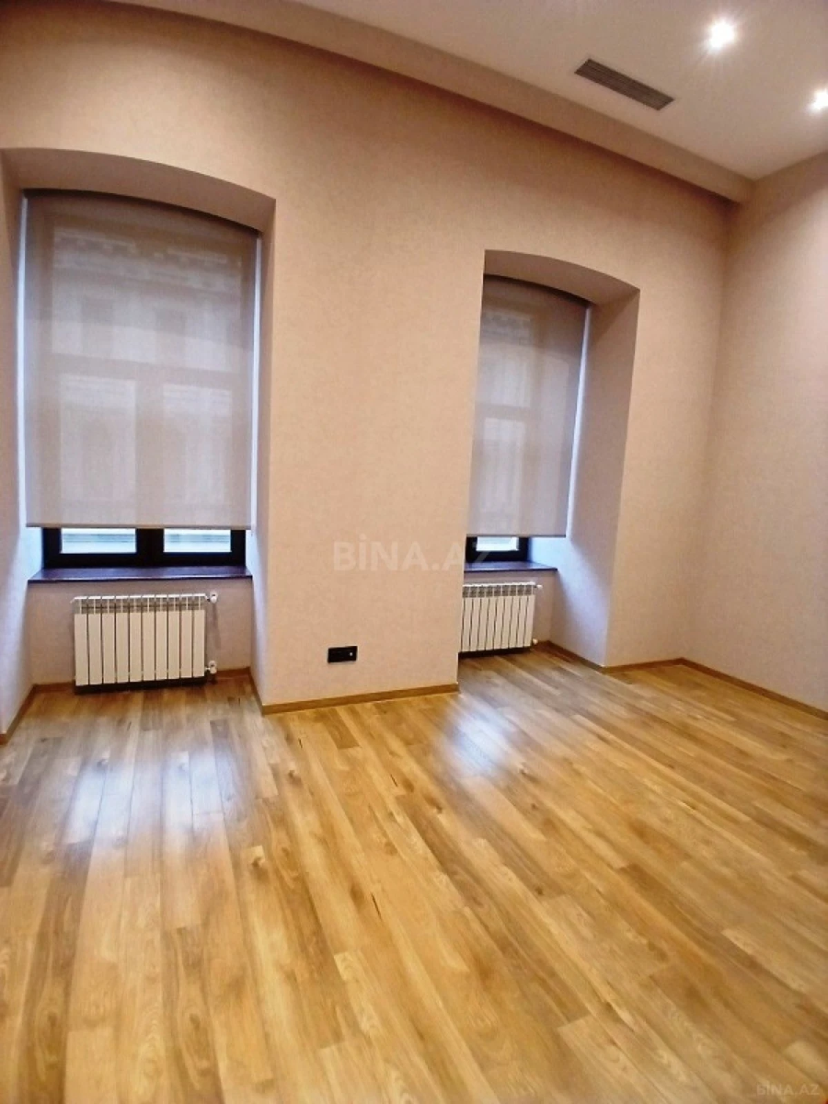 Kirayə verilir 3 otaqlı ofis 75 m²