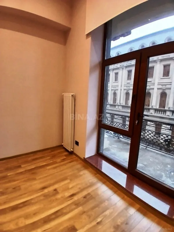 Kirayə verilir 3 otaqlı ofis 75 m²