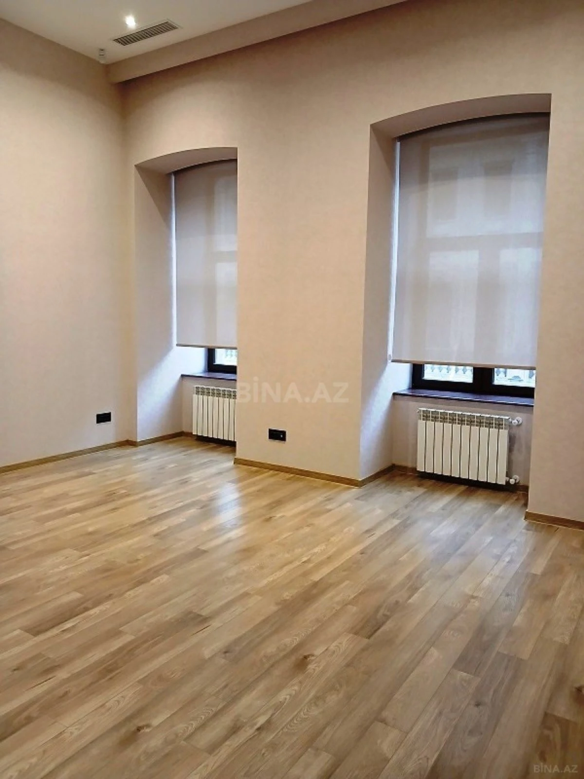 Kirayə verilir 3 otaqlı ofis 75 m²
