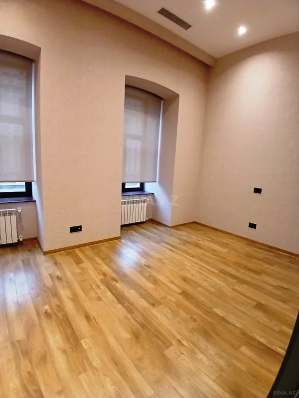 Kirayə verilir 3 otaqlı ofis 75 m²