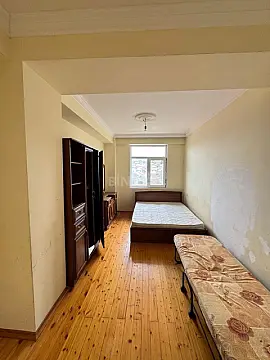 Satılır 2 otaqlı mənzil 73 m²