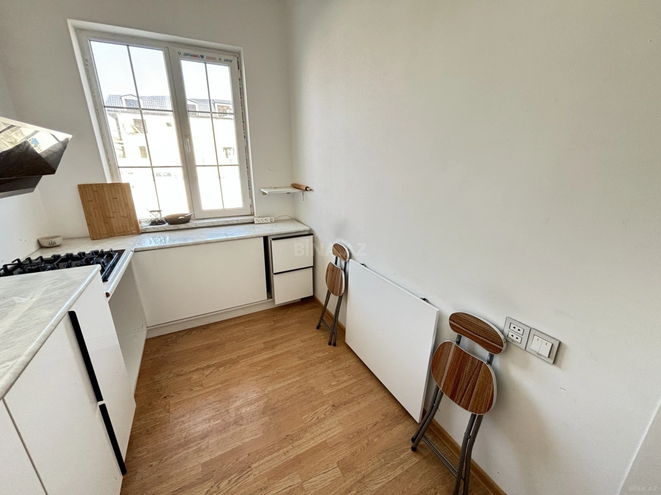 Satılır 6 otaqlı həyət evi 120 m²