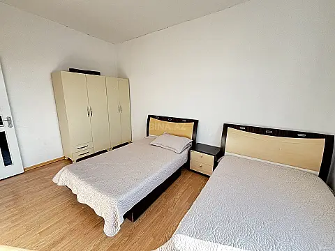 Satılır 6 otaqlı həyət evi 120 m²