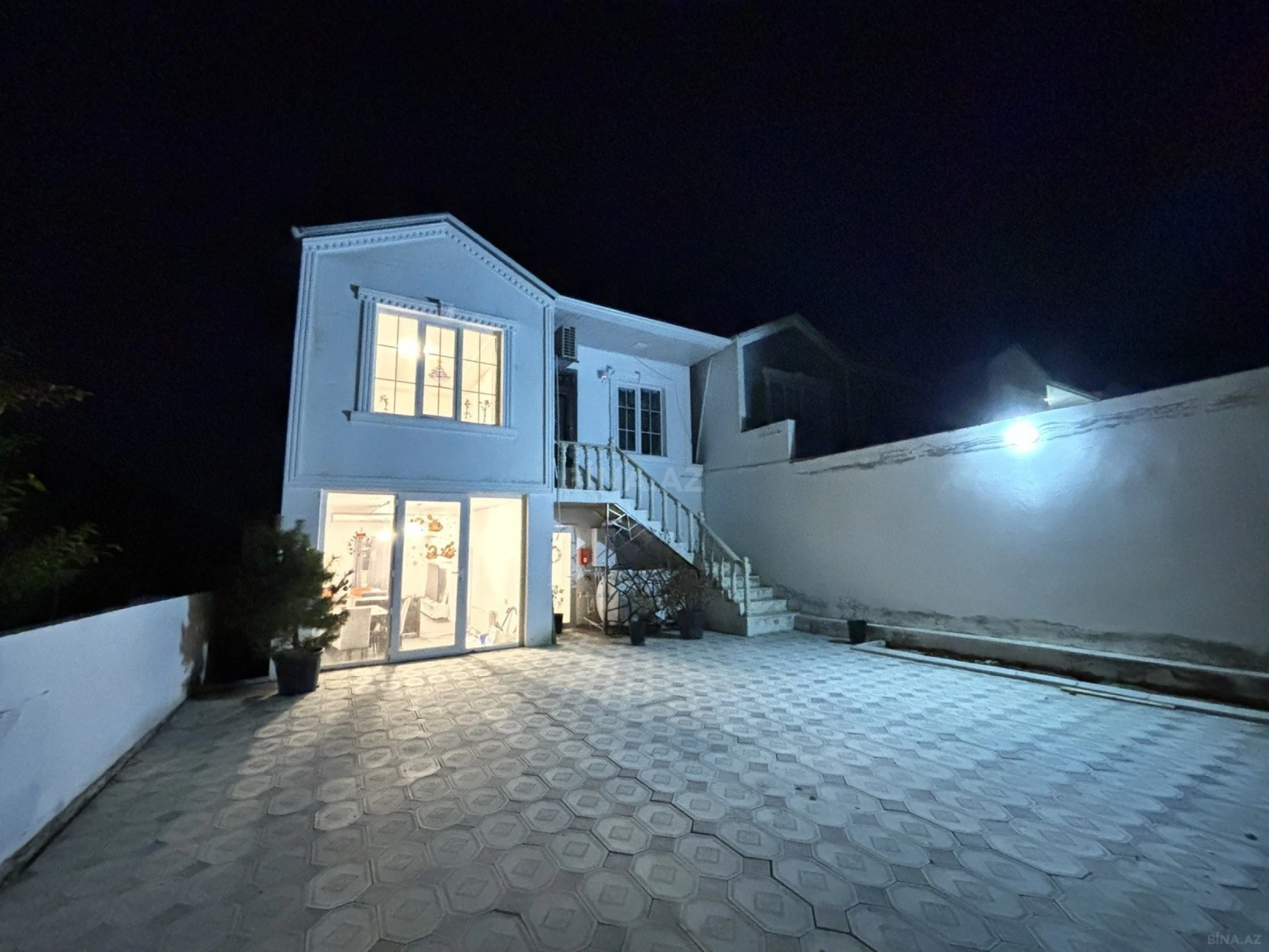 Satılır 6 otaqlı həyət evi 120 m²