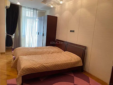 Kirayə verilir 3 otaqlı mənzil 150 m²