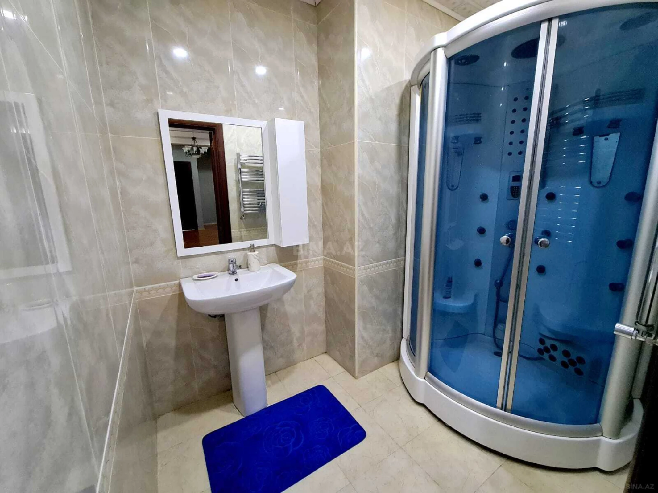 Kirayə verilir 2 otaqlı mənzil 100 m²