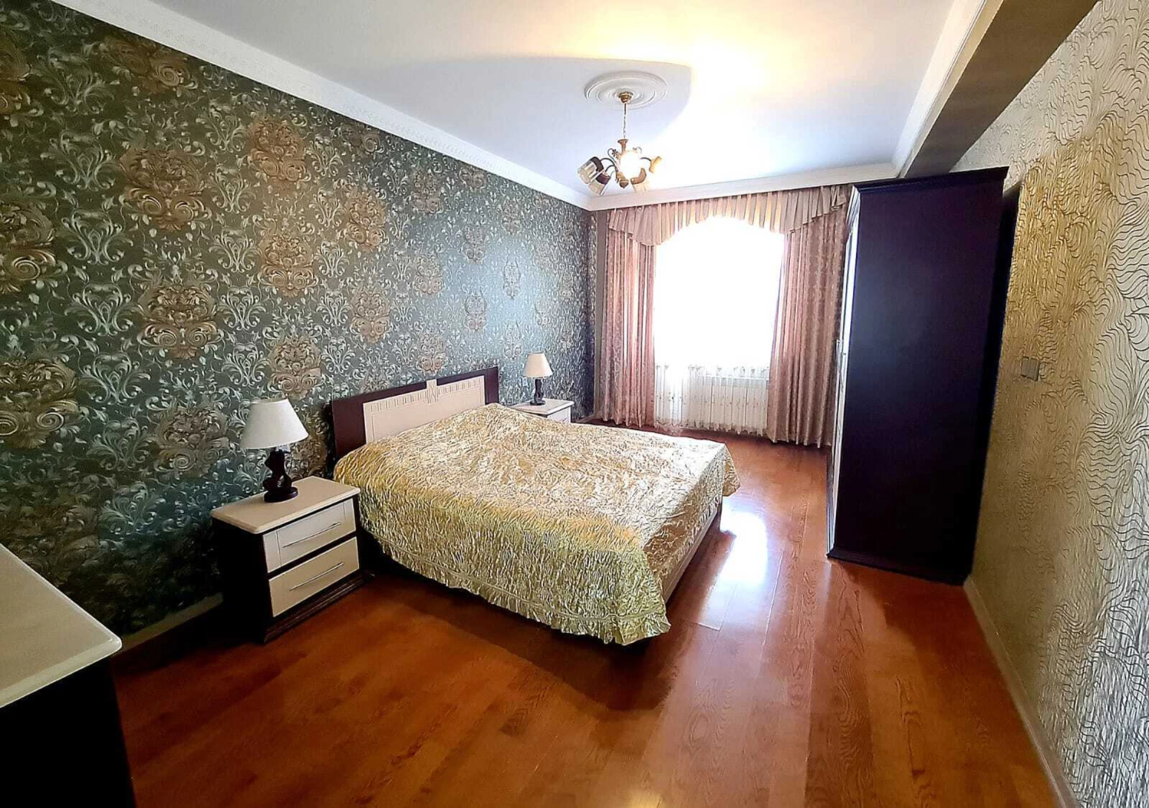 Kirayə verilir 2 otaqlı mənzil 100 m²