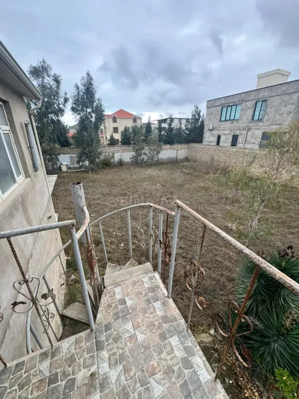 Satılır 5 otaqlı həyət evi 120 m²