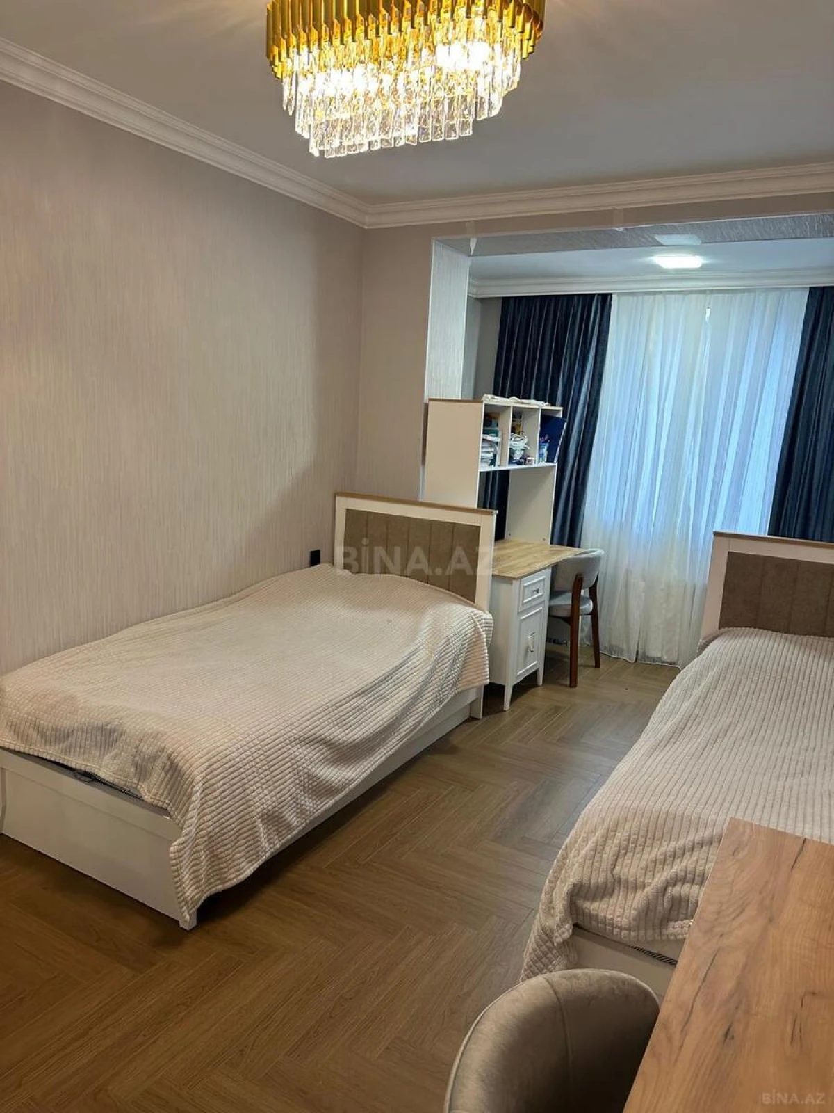 Satılır 4 otaqlı mənzil 100 m²