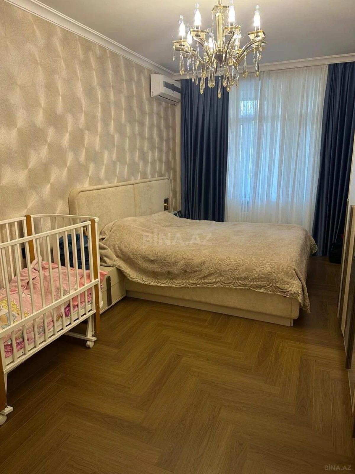 Satılır 4 otaqlı mənzil 100 m²