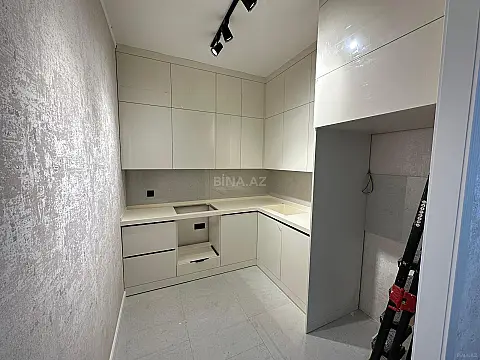 Satılır 2 otaqlı mənzil 67 m²