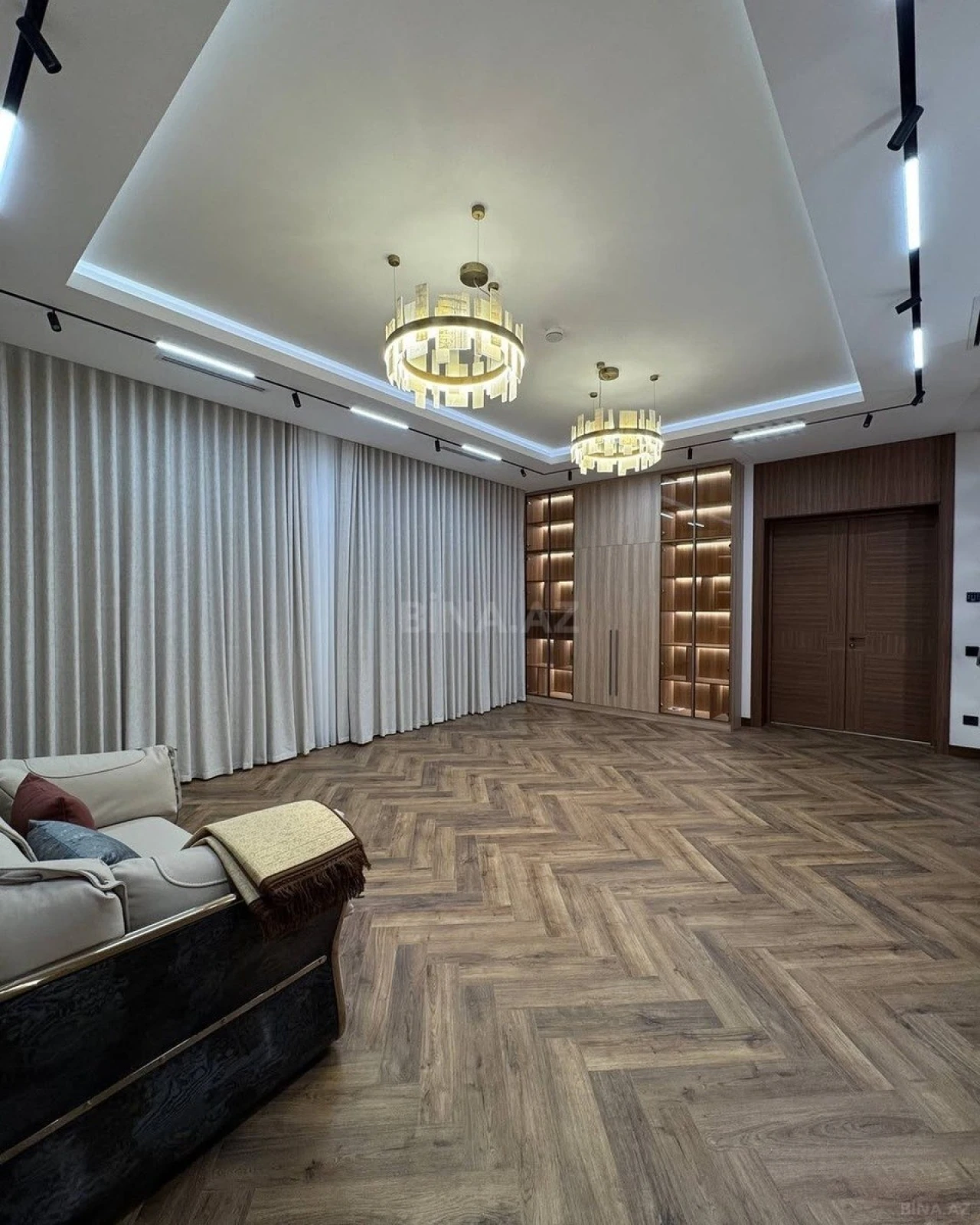 Kirayə verilir 5 otaqlı həyət evi 400 m²