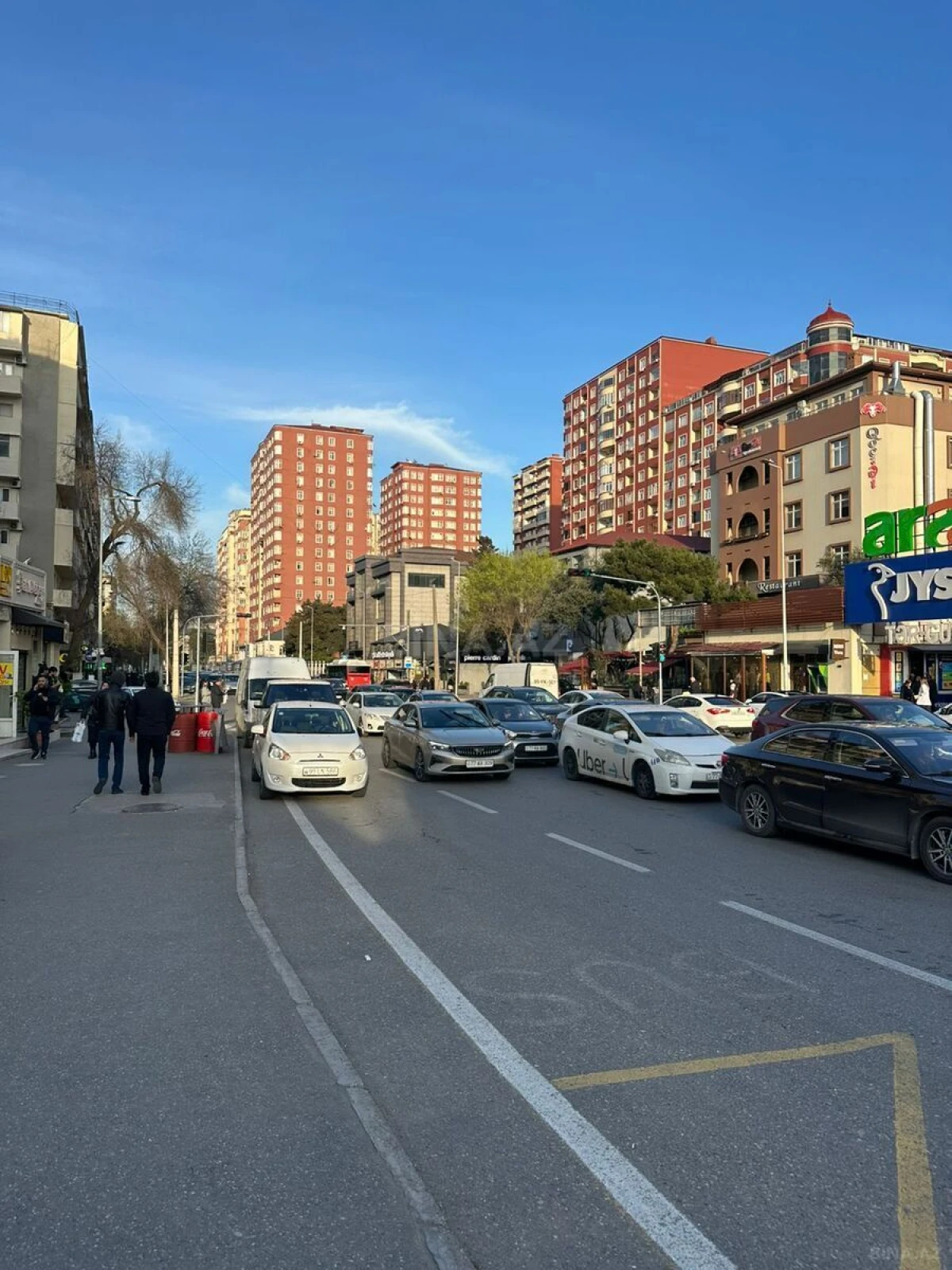 Satılır 2 otaqlı mənzil 70 m²