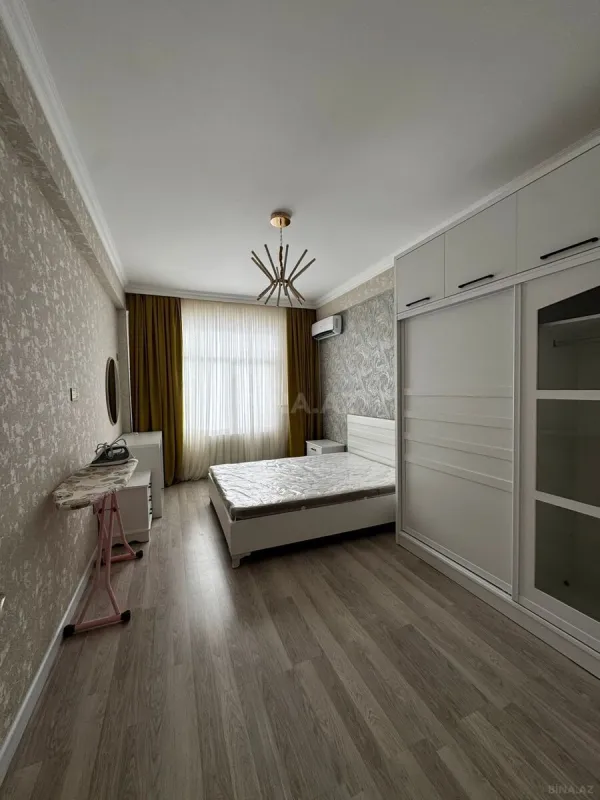 Satılır 2 otaqlı mənzil 79 m²