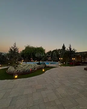 Kirayə verilir 6 otaqlı həyət evi 500 m²