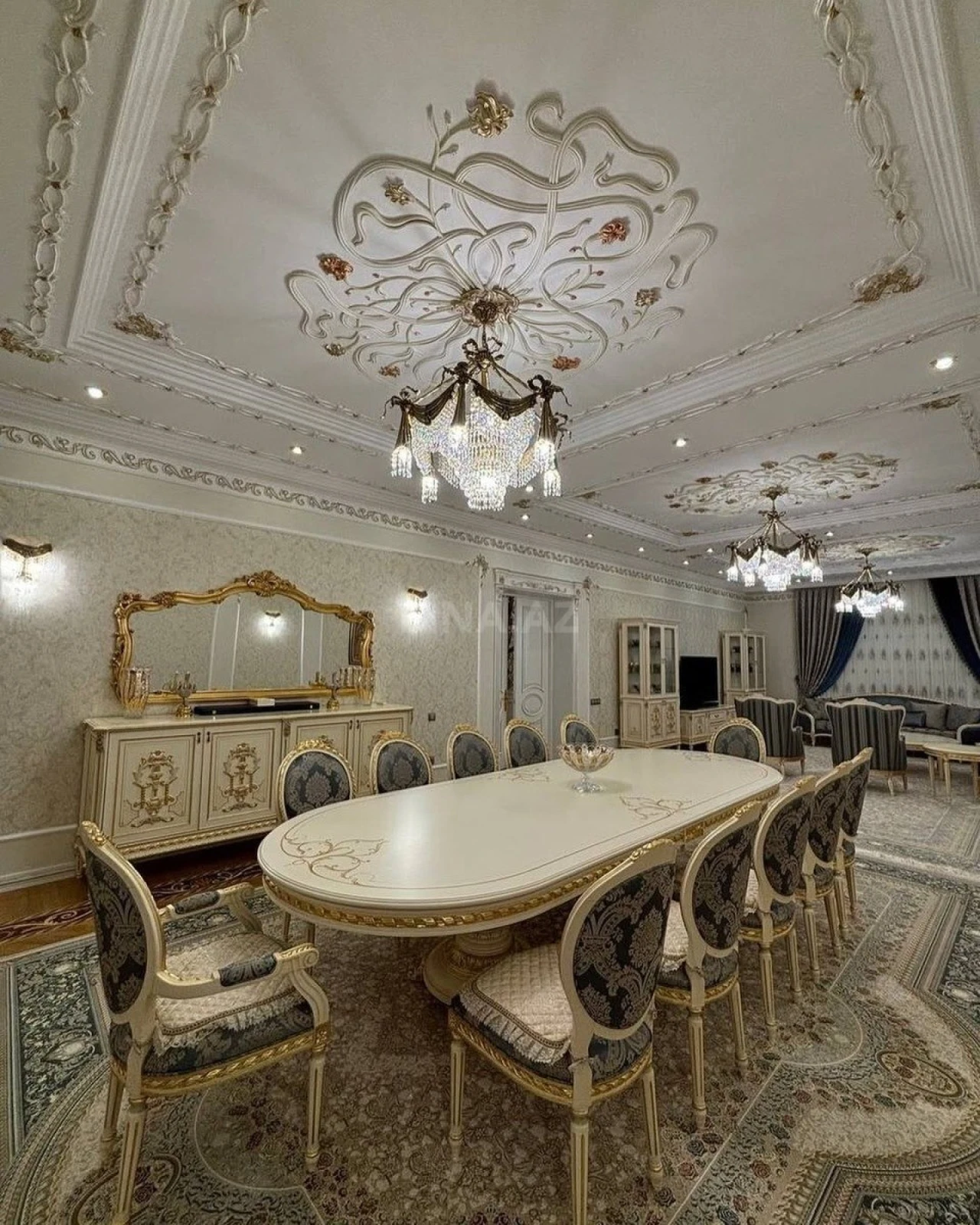 Kirayə verilir 6 otaqlı həyət evi 500 m²