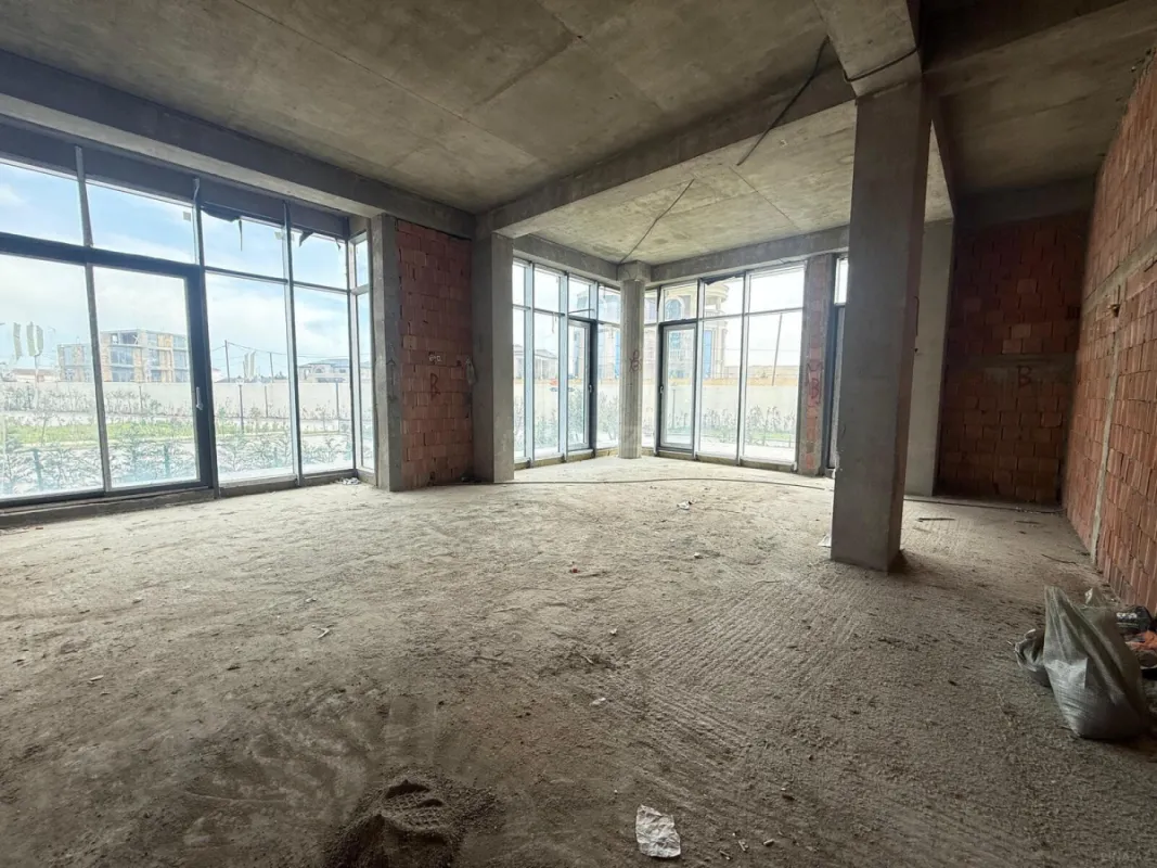 Satılır 3 otaqlı mənzil 117 m²