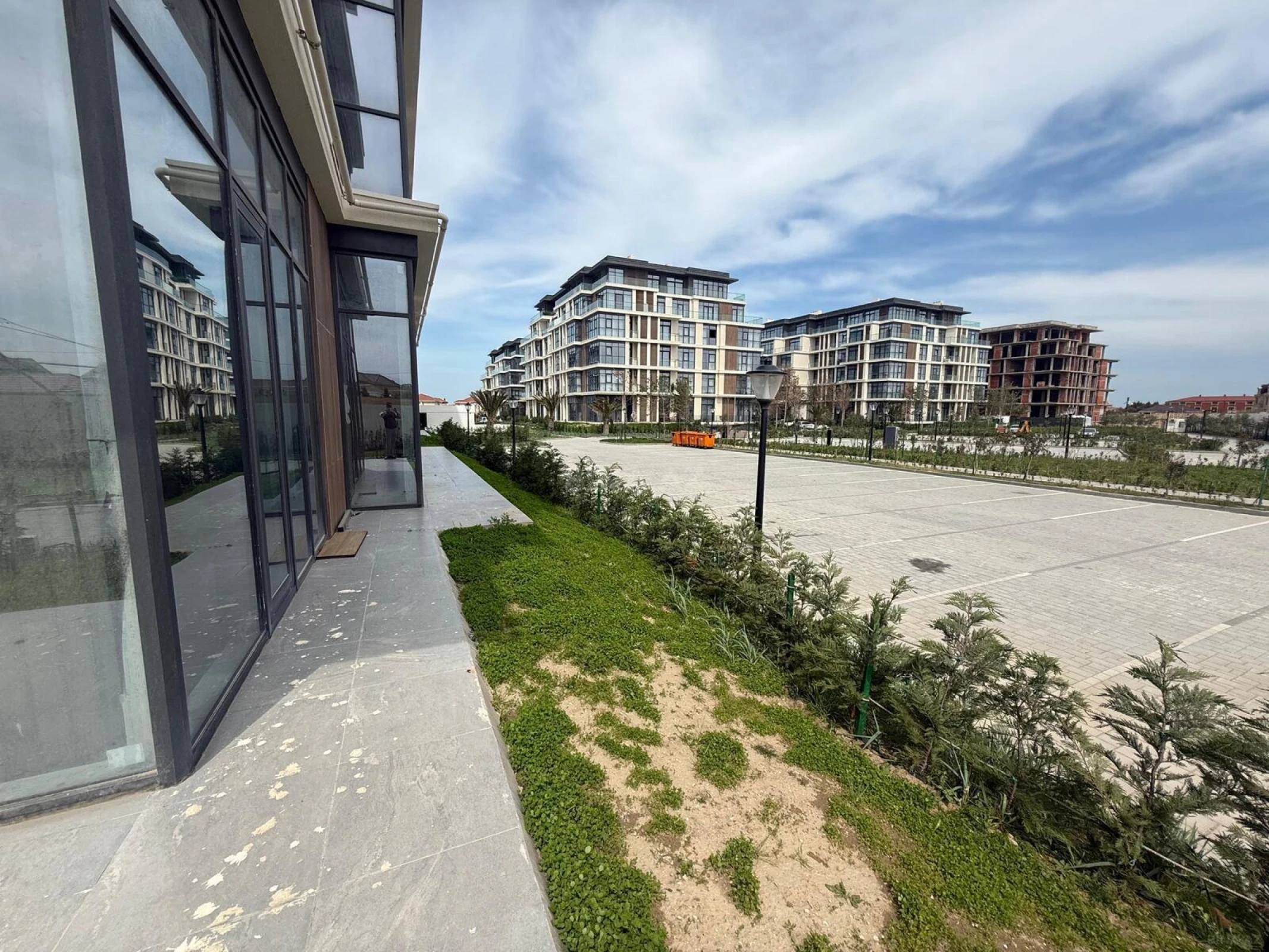 Satılır 3 otaqlı mənzil 117 m²