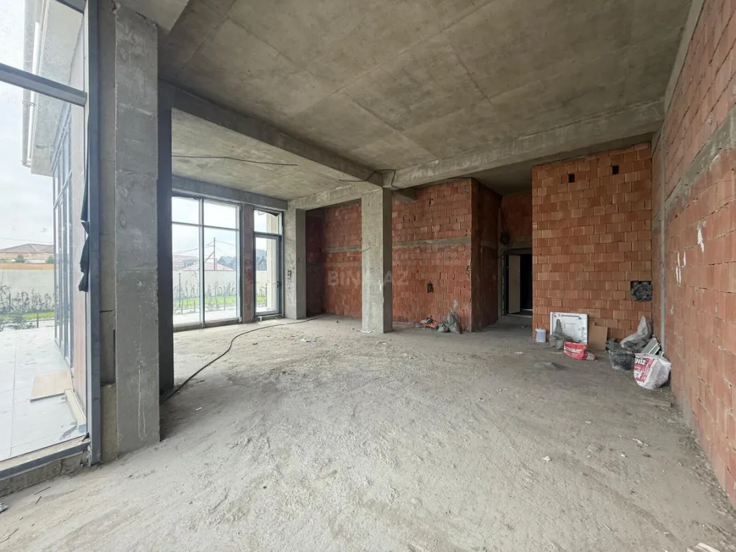 Satılır 3 otaqlı mənzil 117 m²