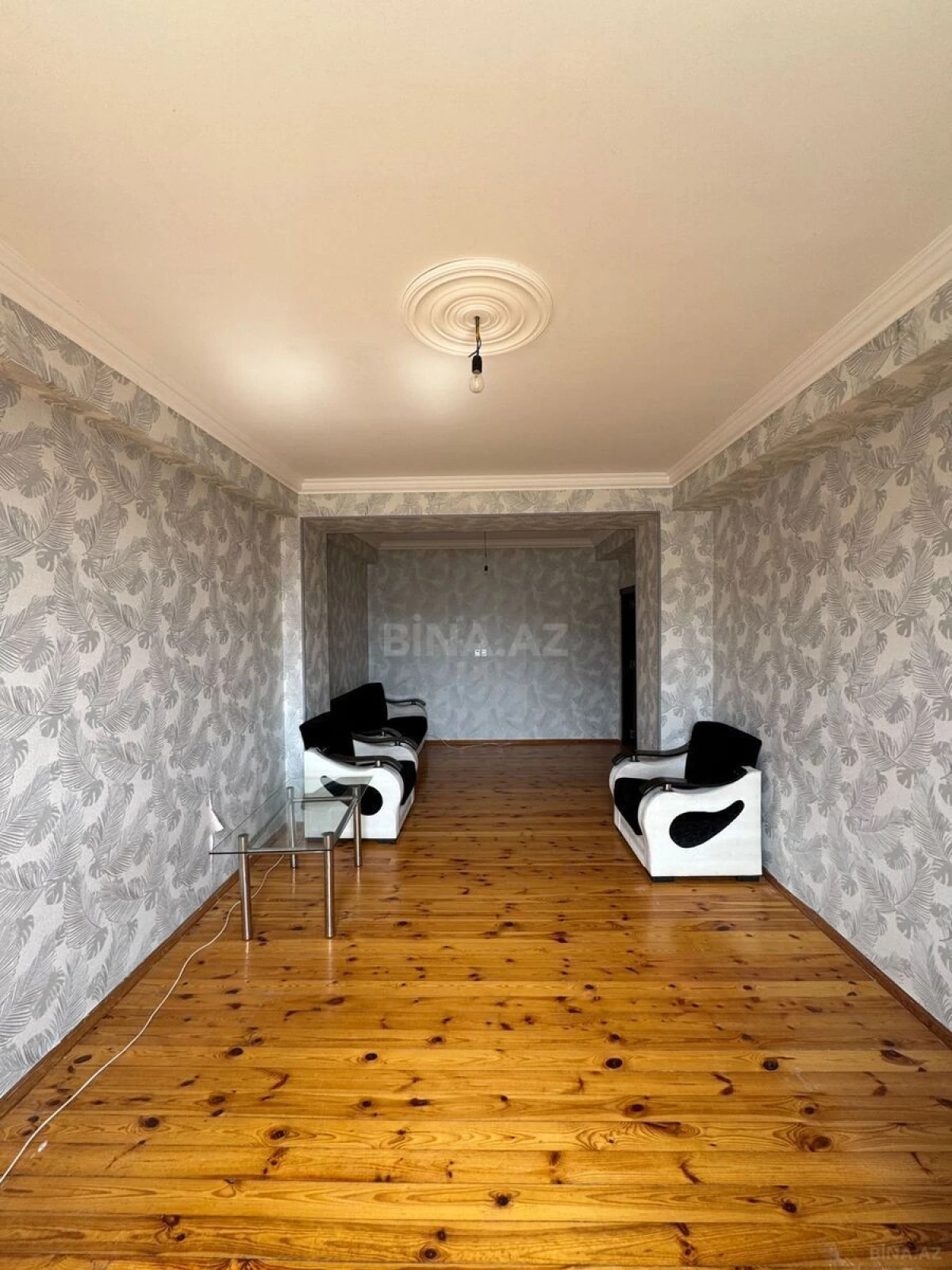 Satılır 2 otaqlı mənzil 73 m²