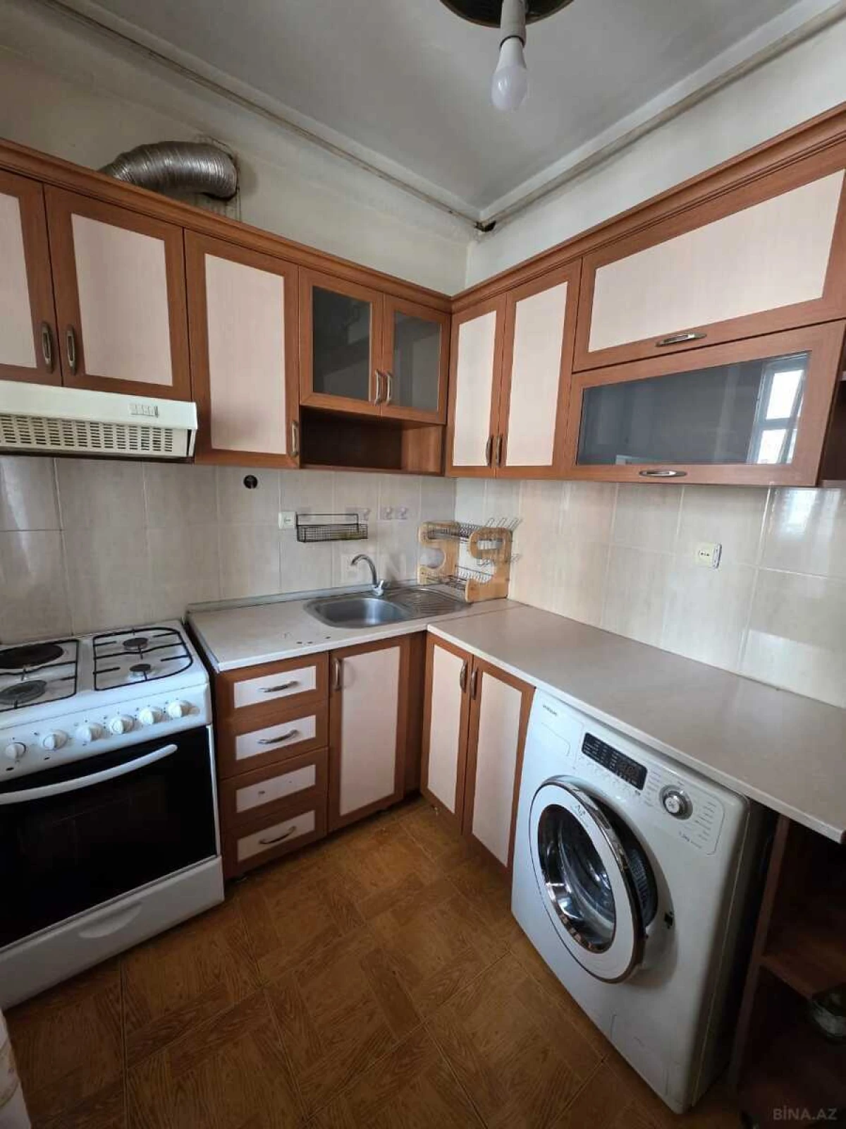 Kirayə verilir 2 otaqlı mənzil 60 m²