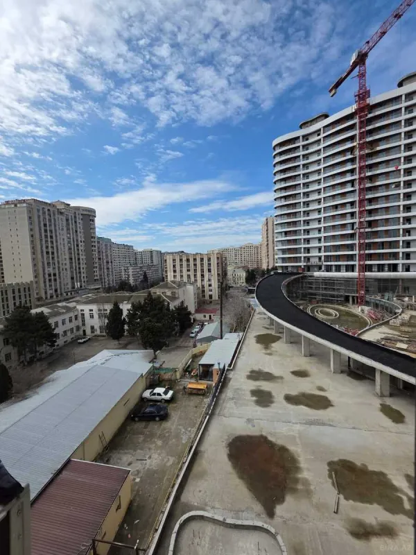 Kirayə verilir 2 otaqlı mənzil 60 m²