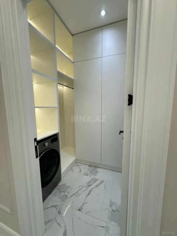 Satılır 4 otaqlı mənzil 170 m²