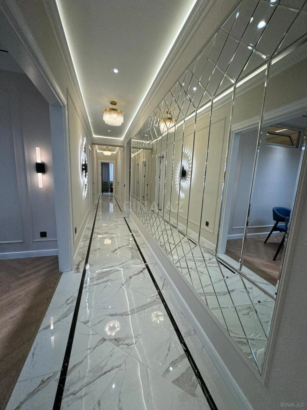 Satılır 4 otaqlı mənzil 170 m²