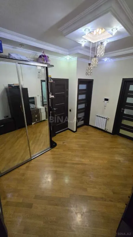 Satılır 2 otaqlı mənzil 90 m²