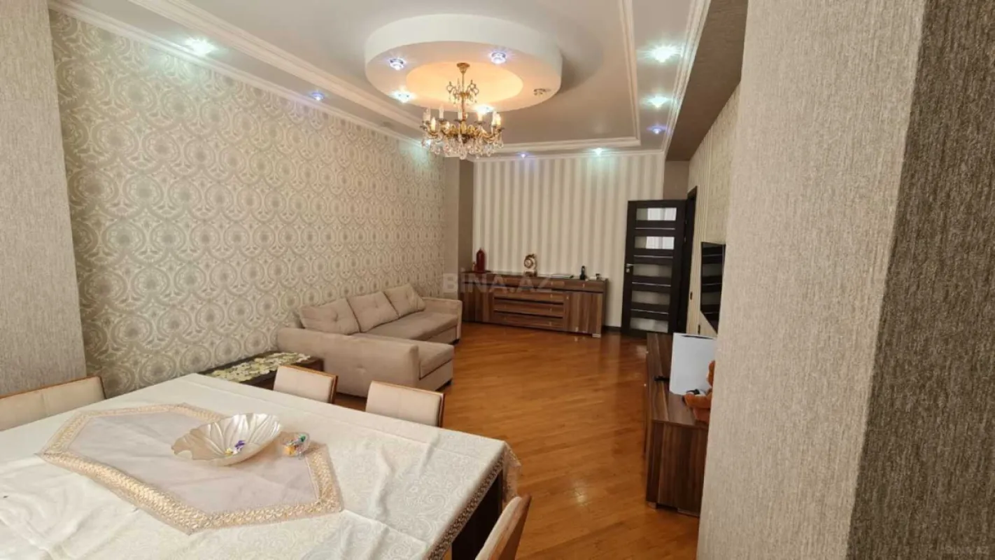 Satılır 2 otaqlı mənzil 90 m²