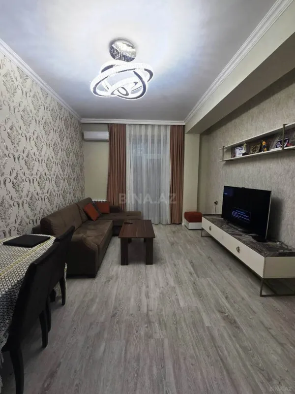 Satılır 4 otaqlı mənzil 110 m²