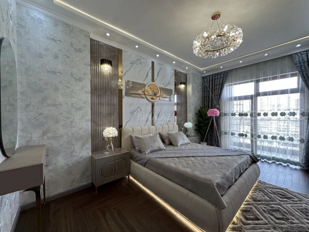 Satılır 3 otaqlı mənzil 107 m²