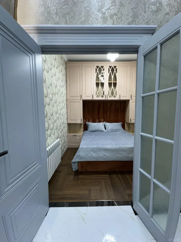 Satılır 3 otaqlı mənzil 107 m²