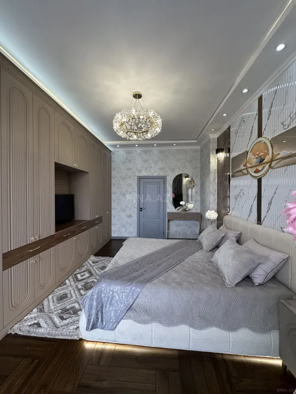 Satılır 3 otaqlı mənzil 107 m²