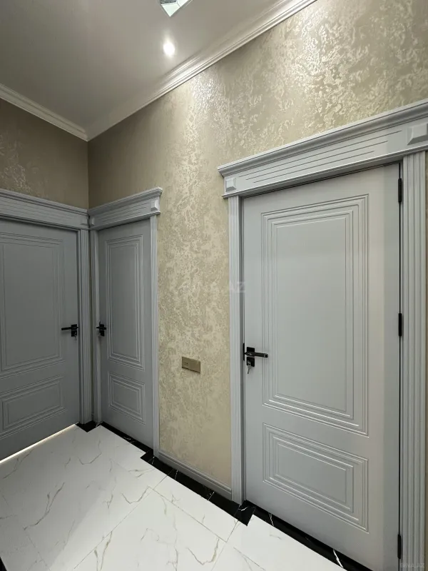 Satılır 3 otaqlı mənzil 107 m²