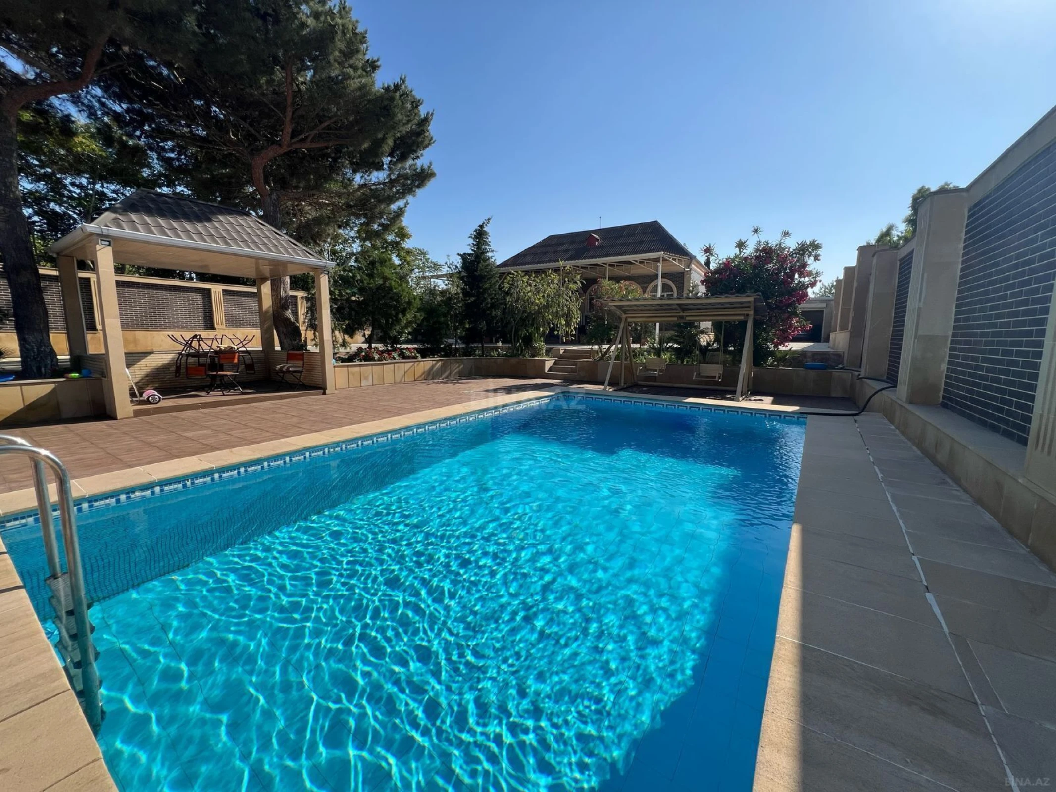 Satılır 5 otaqlı həyət evi 160 m²