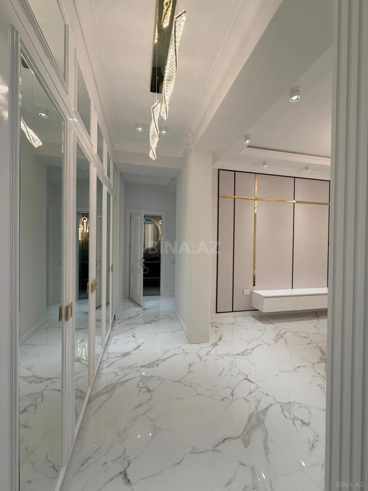 Satılır 3 otaqlı mənzil 86 m²