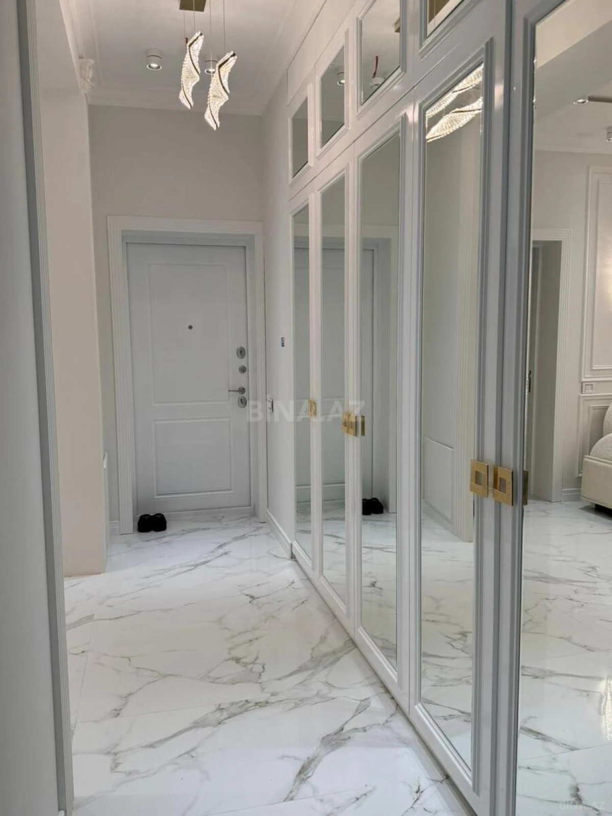 Satılır 3 otaqlı mənzil 86 m²