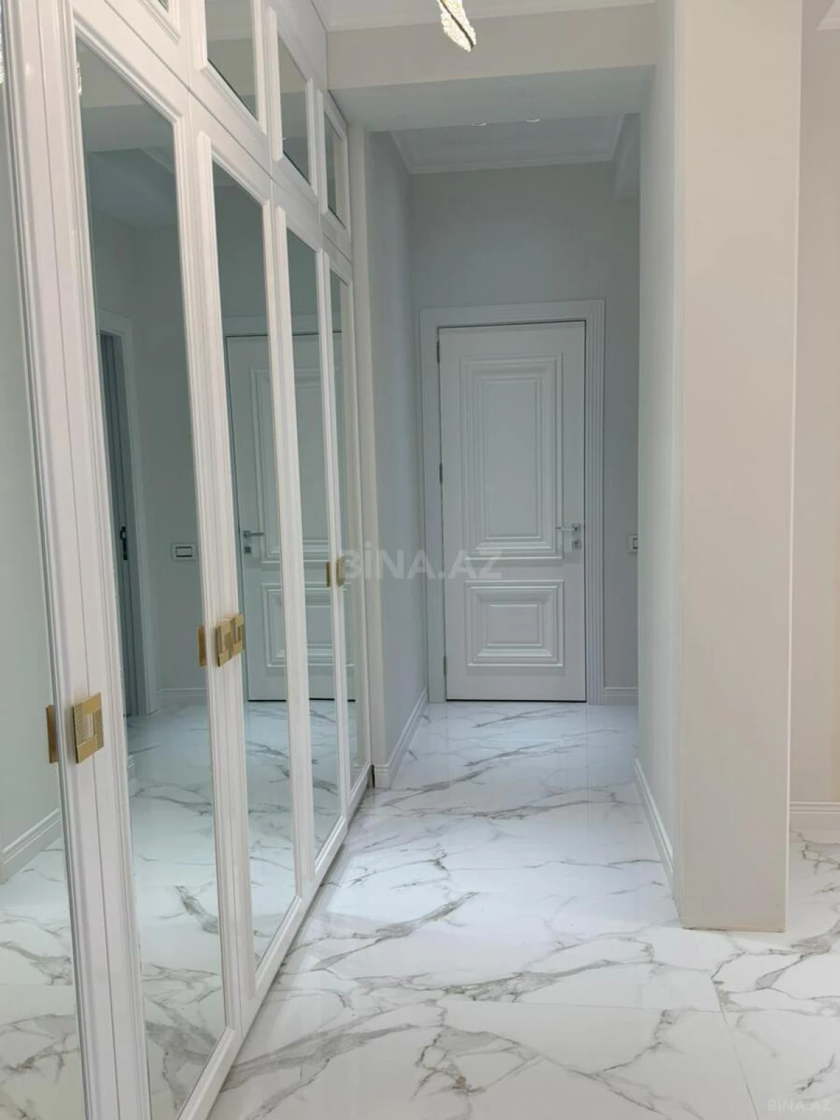 Satılır 3 otaqlı mənzil 86 m²