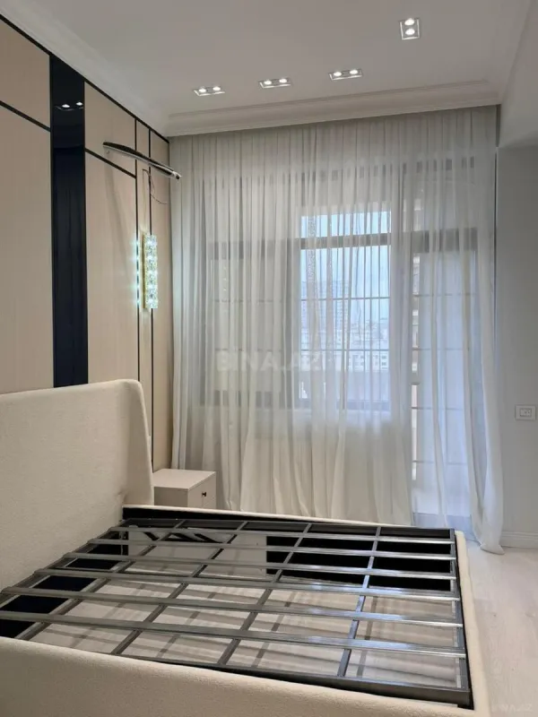 Satılır 3 otaqlı mənzil 86 m²