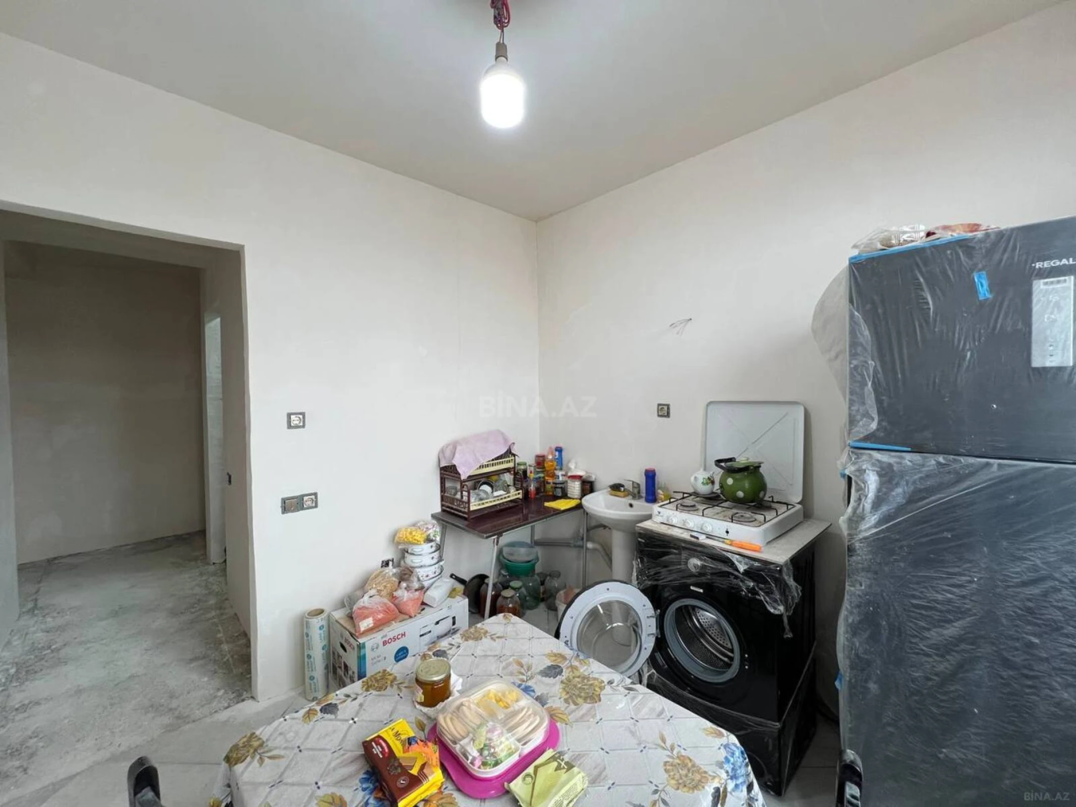 Satılır 2 otaqlı mənzil 82 m²